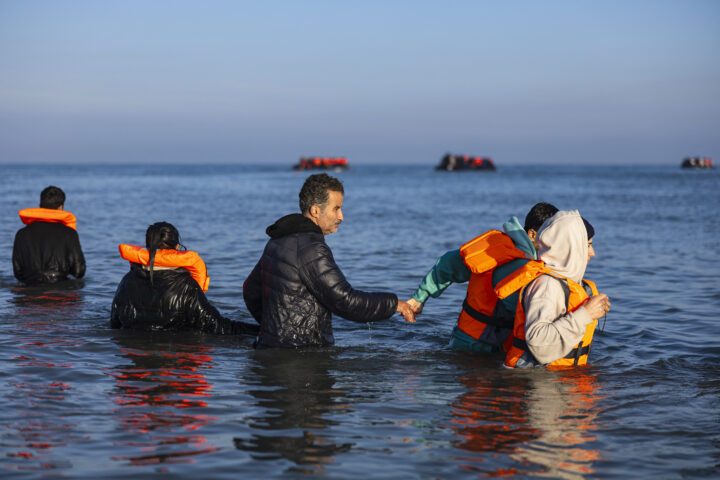 Only 153 migrants returned to France under UK-France deportation deal