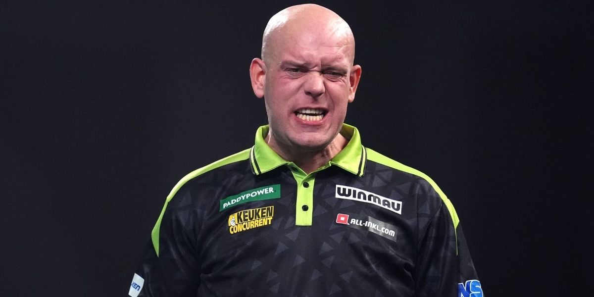 Van Gerwen urges Wright to consider retirement after disappointing World Championship exit