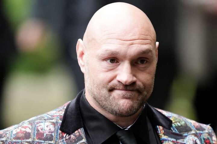 Agron Smakici demands apology from Tyson Fury following controversial sparring incident