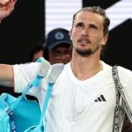 Alexander Zverev criticized for failing to seize opportunity in Australian Open semi-final loss to Carlos Alcaraz