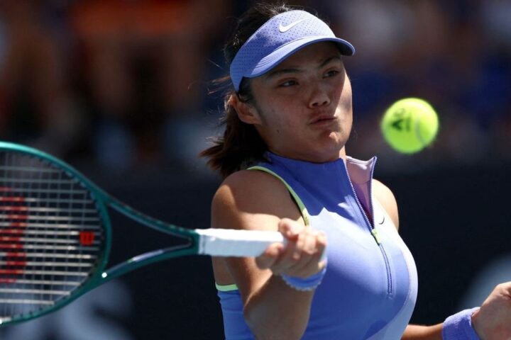 Andy Roddick advises Emma Raducanu to treat tennis as a professional career after Australian Open exit