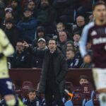 Aston Villa's title hopes dented by Emi Martinez error in Everton defeat
