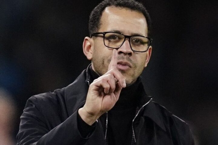Chelsea coach Liam Rosenior discusses tactical decision following Champions League win over Napoli