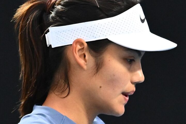 Emma Raducanu's match against Camila Osorio suspended due to heavy rain in Hobart