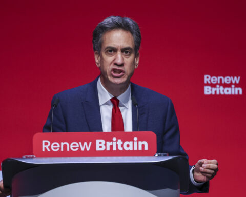 Energy leaders urge Ed Miliband to accelerate North Sea drilling to protect jobs