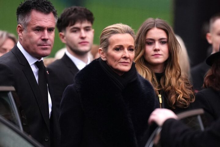 Gabby Logan and family pay tribute at emotional funeral for football legend Terry Yorath