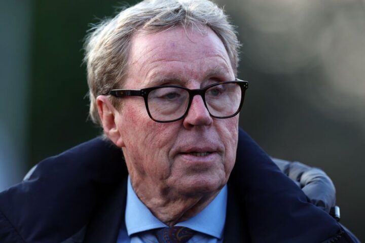 Harry Redknapp offers to manage West Ham for free as Nuno Espirito Santo's future hangs in balance