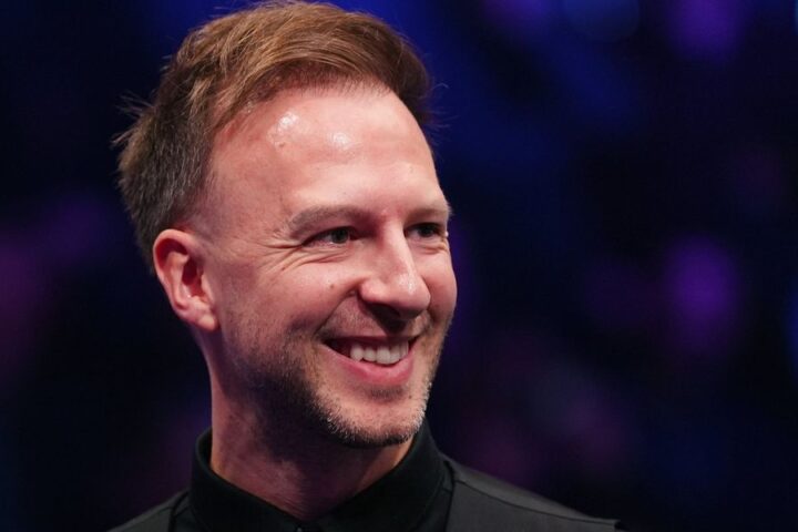 Judd Trump secures Masters quarter-final spot with dominant win over Ding Junhui