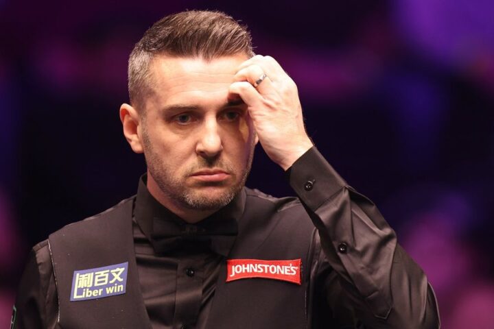 Mark Selby defeated in first round of Masters by debutant Xiao Guodong