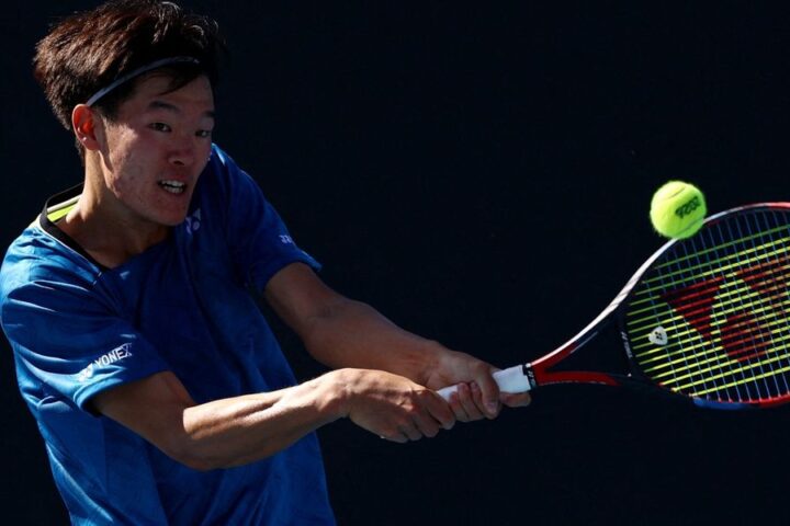 Michael Zheng to forfeit over £100,000 in prize money after injury at Australian Open