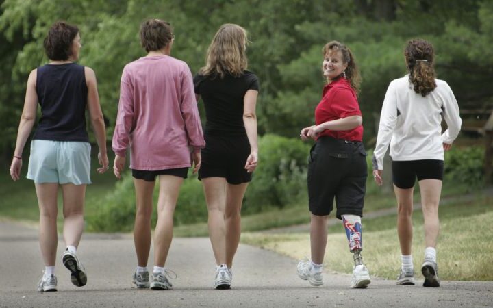 Reassessing new year resolutions: Understanding habits as triggers and responses