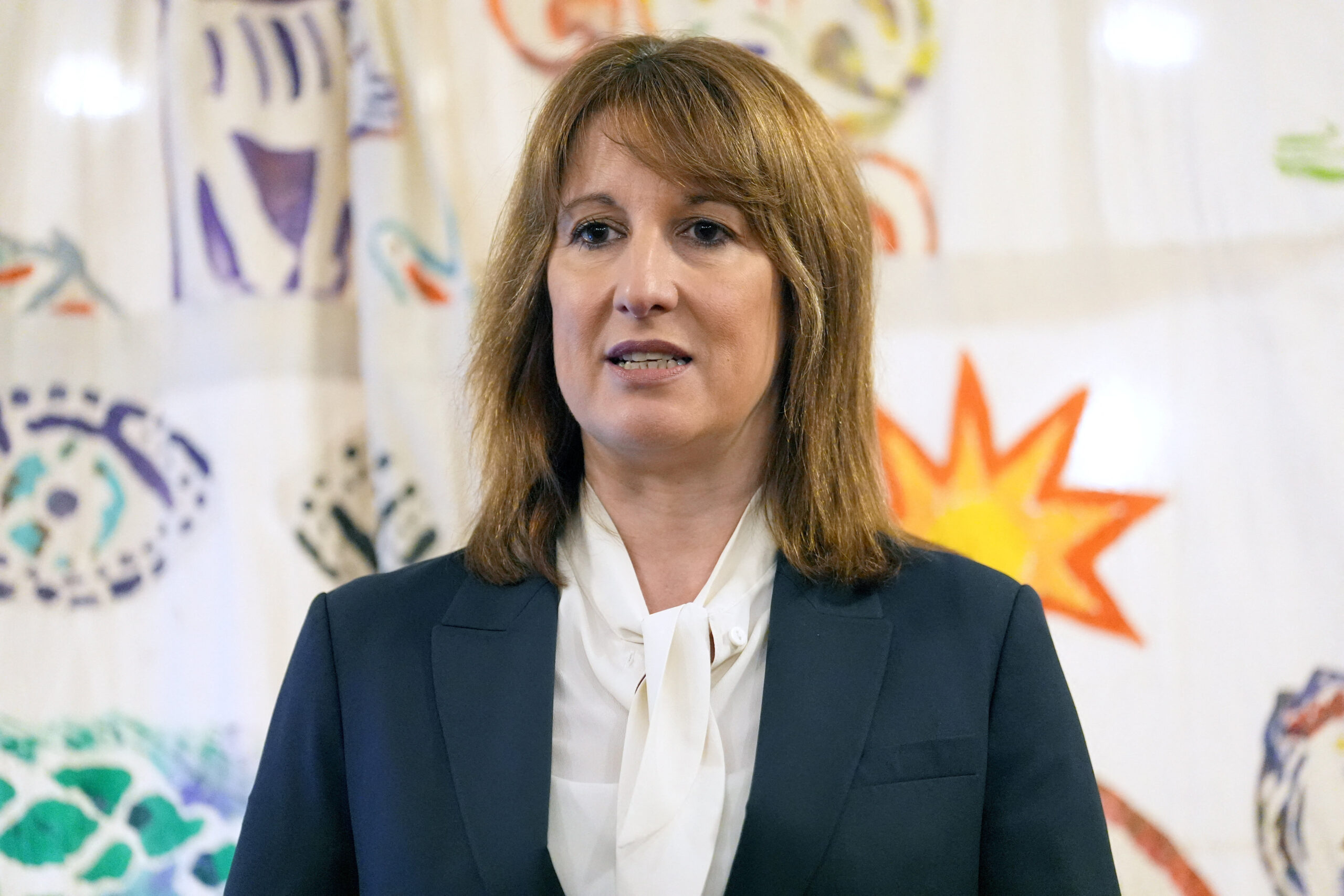 Reform UK demands dismissal of Rachel Reeves over alleged racism allegations against Nigel Farage