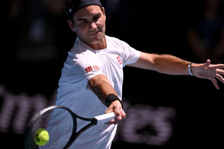 Roger Federer makes celebrated return to Australian Open with impressive practice session
