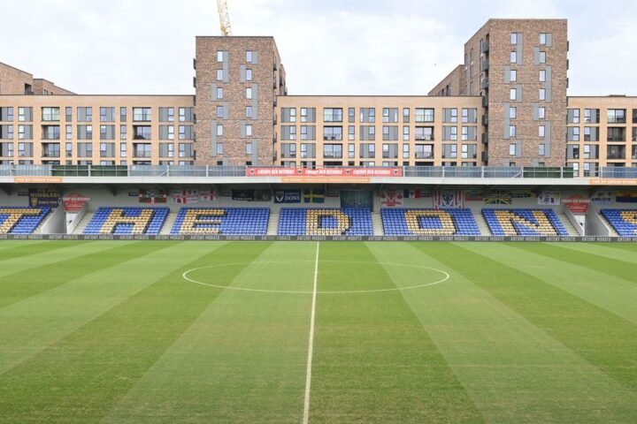 Bradford City's late arrival delays AFC Wimbledon clash in League One