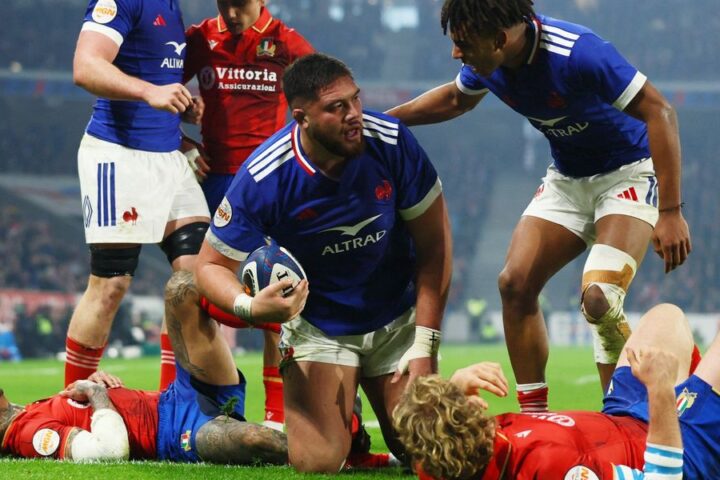 France advances in Six Nations Grand Slam chase with strong win over Italy
