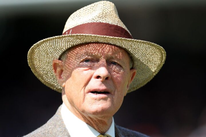 Geoffrey Boycott criticizes Yorkshire cricket club's handling of free speech issue