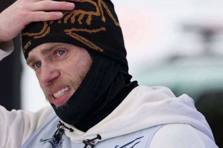 Gus Kenworthy posts provocative protest photo at Winter Olympics, ice agents on security detail