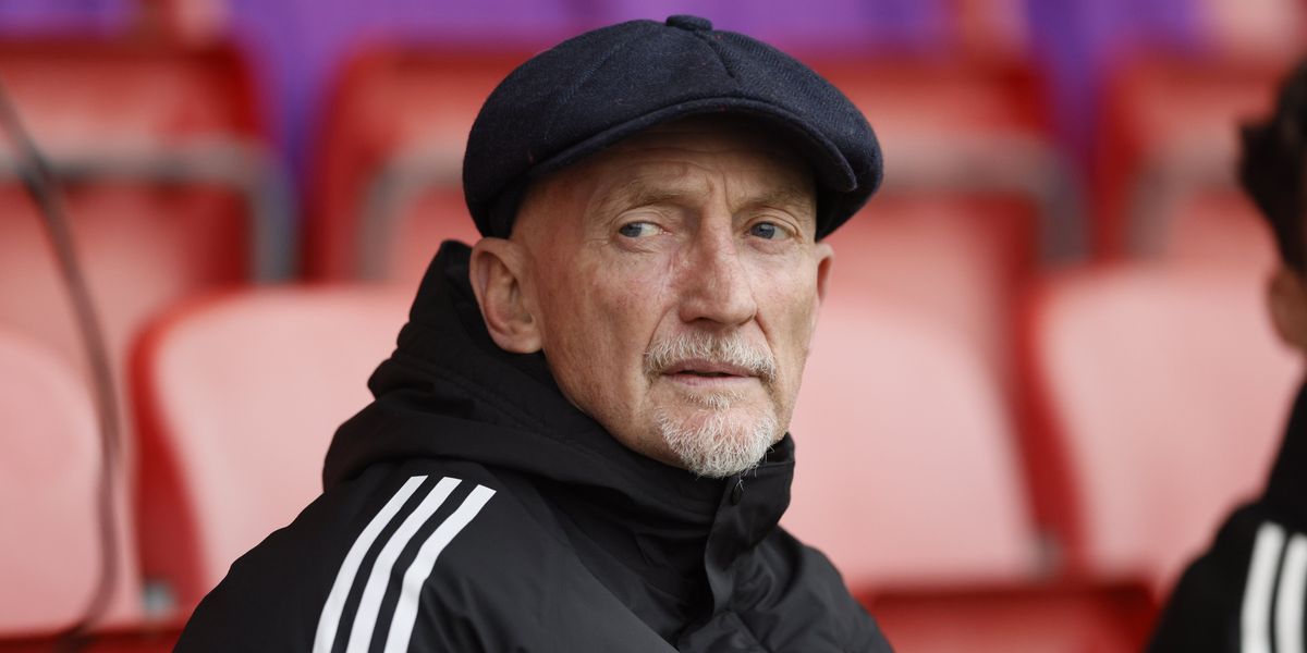 Ian Holloway condemns FA and EFL as Swindon manager reacts to player suspension