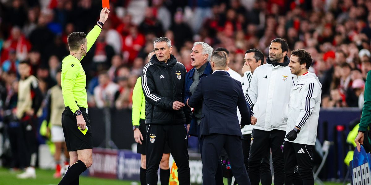 Jose Mourinho sent off after heated clash with referee during Benfica vs Real Madrid match