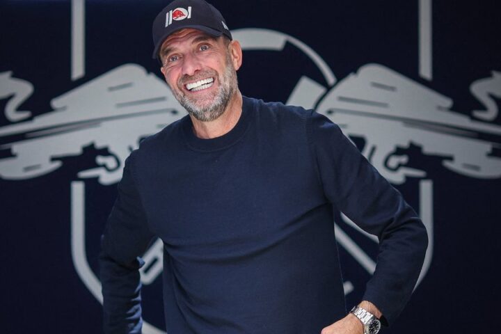 Jurgen Klopp takes on unexpected role at Winter Olympics, signalling men's biathlon final lap