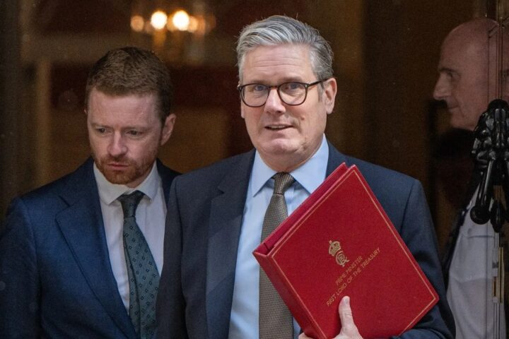 Keir Starmer launches investigation into Labour think tank's alleged smear campaign against journalists