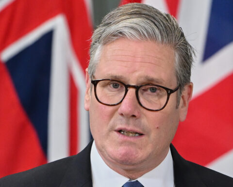 Keir Starmer pauses Chagos Islands handover amid Trump’s latest intervention on sovereignty deal