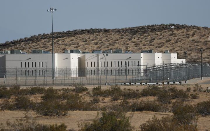 Lawmakers criticize inadequate medical care for detainees amid immigration funding disputes