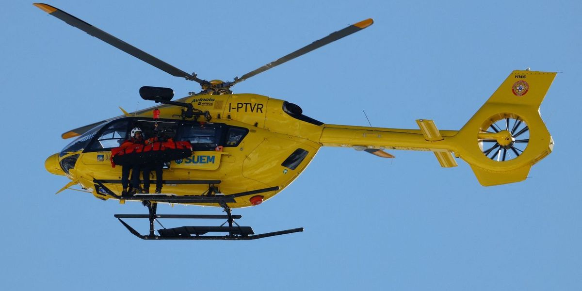 Lindsey Vonn airlifted to hospital following serious crash at Winter Olympics