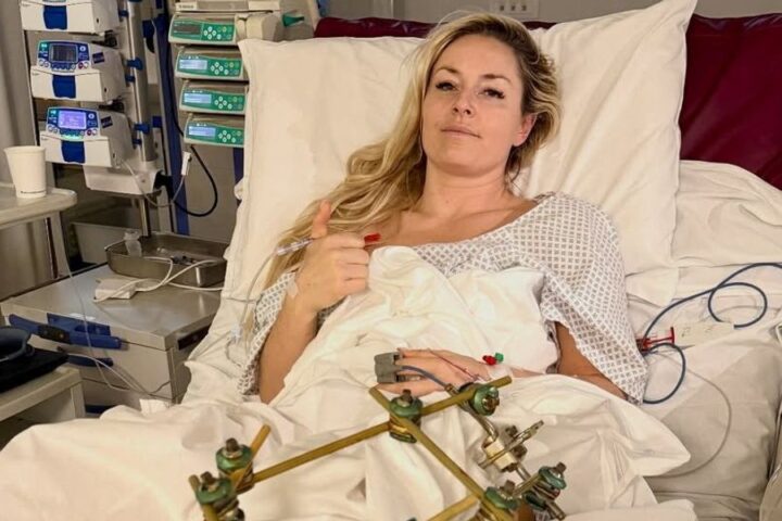 Lindsey Vonn returns to the US after extensive treatment for serious Olympic crash injuries