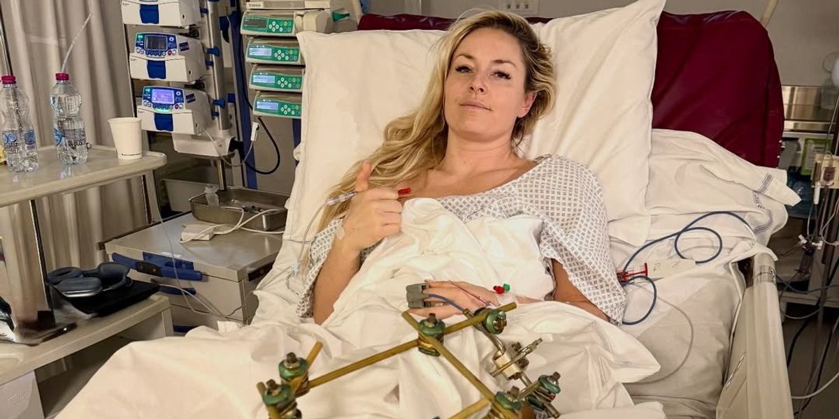Lindsey Vonn returns to the US after extensive treatment for serious Olympic crash injuries