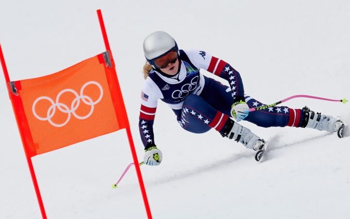 Lindsey Vonn's ACL injury highlights risks of exercising through injury