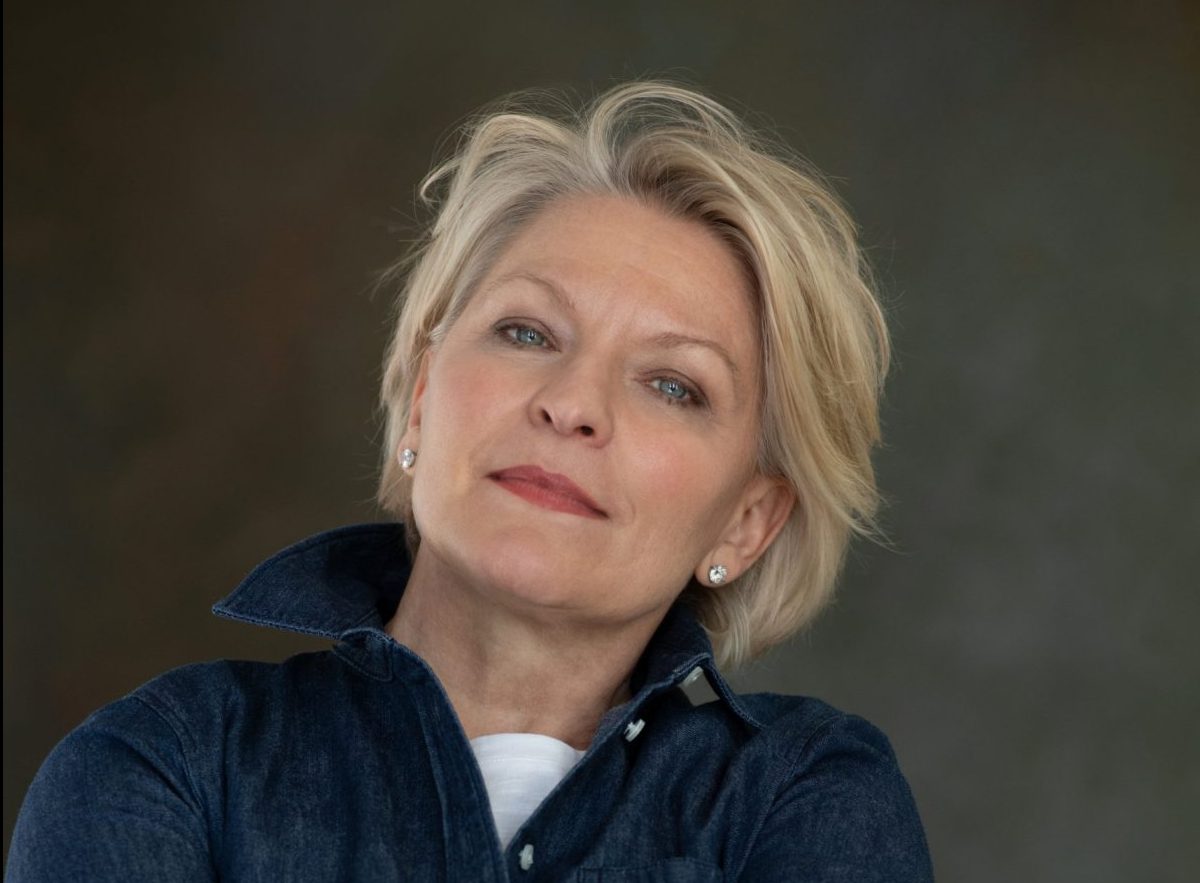 Opera singers confront menopause's impact on their voices amid industry's age bias