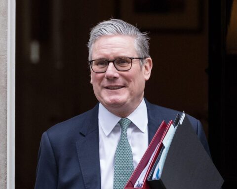 Pressure mounts on Keir Starmer to resign after Green Party by-election victory