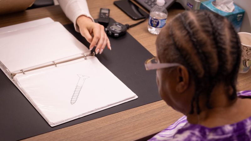 Study reveals how 'SuperAgers' maintain cognitive sharpness well into old age