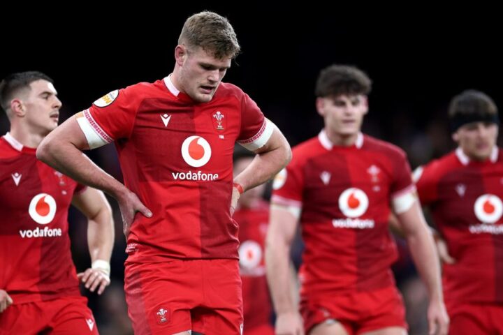 Wales defeated 54-12 by France in one-sided Six Nations encounter