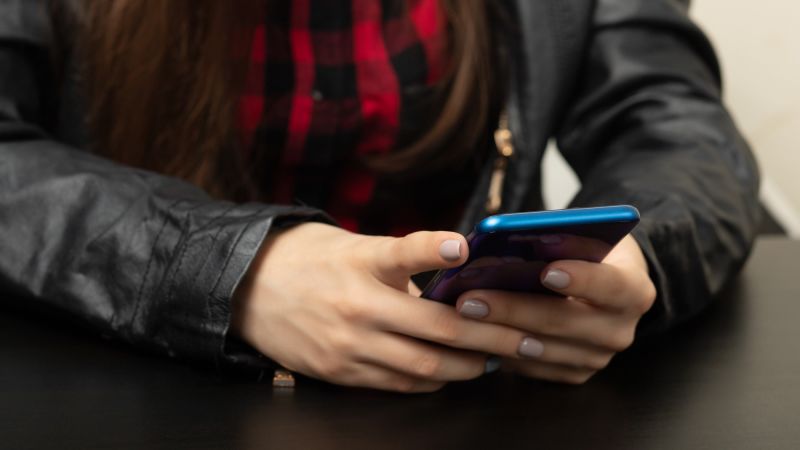 AI meal plans for teens suggest drastic calorie cuts, raising health concerns