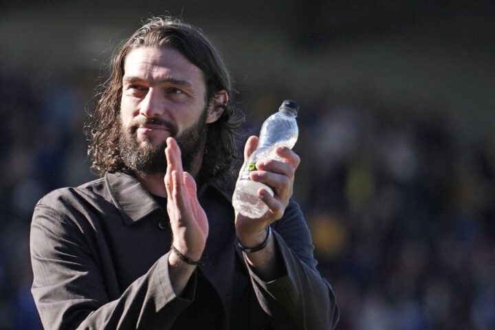 Andy Carroll secures first win as Dagenham & Redbridge manager following KSI's sacking