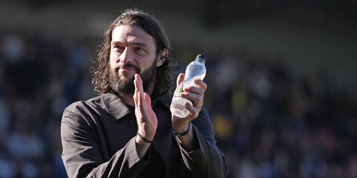 Andy Carroll secures first win as Dagenham & Redbridge manager following KSI's sacking