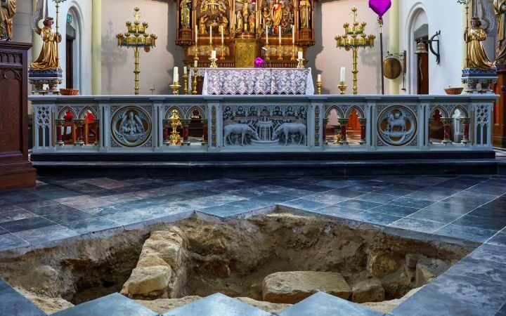Archaeologist uncovers possible remains of D’Artagnan at Dutch church