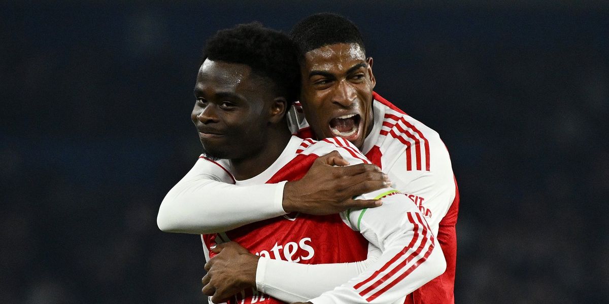 Arsenal secures narrow victory over Brighton, extending Premier League title race lead