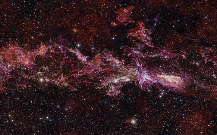Astronomers unveil high-resolution map of the Milky Way's central molecular zone
