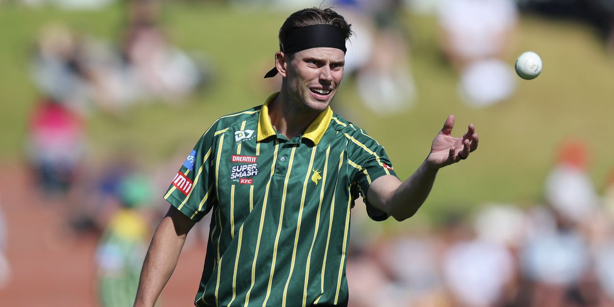 Brett Randell becomes first bowler in history to claim five wickets in five balls