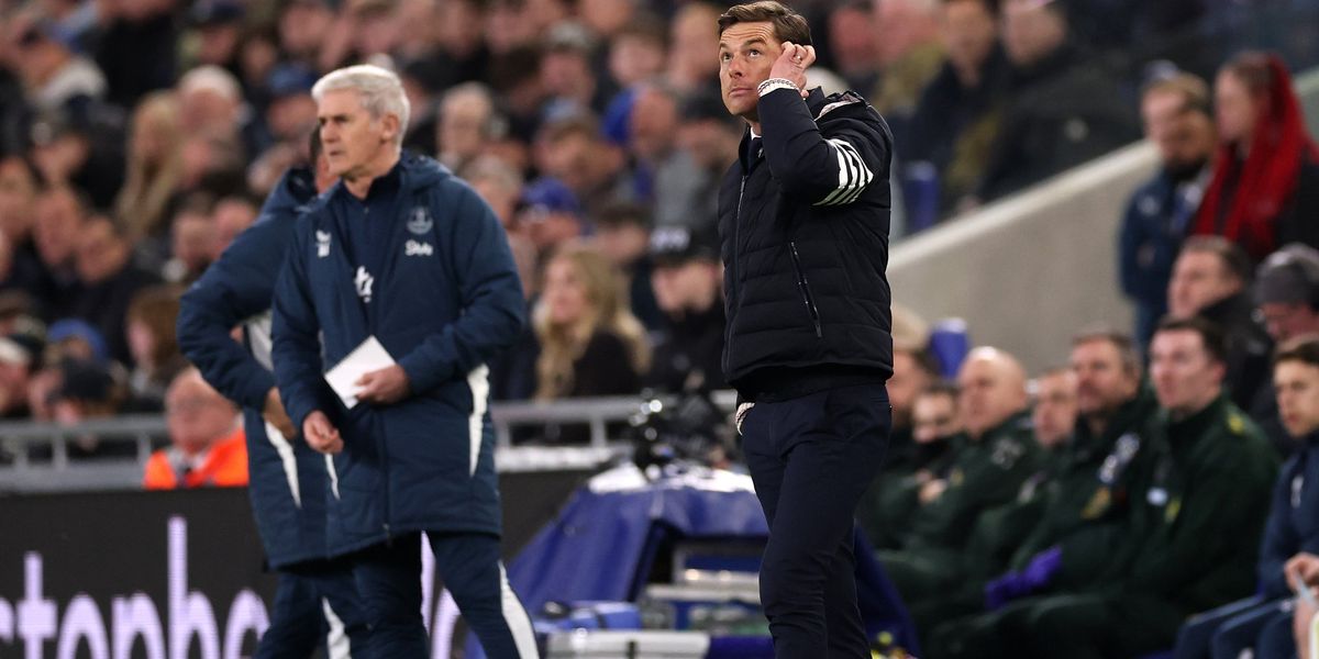 Burnley conceals critical fan responses after disappointing loss and calls for manager's dismissal