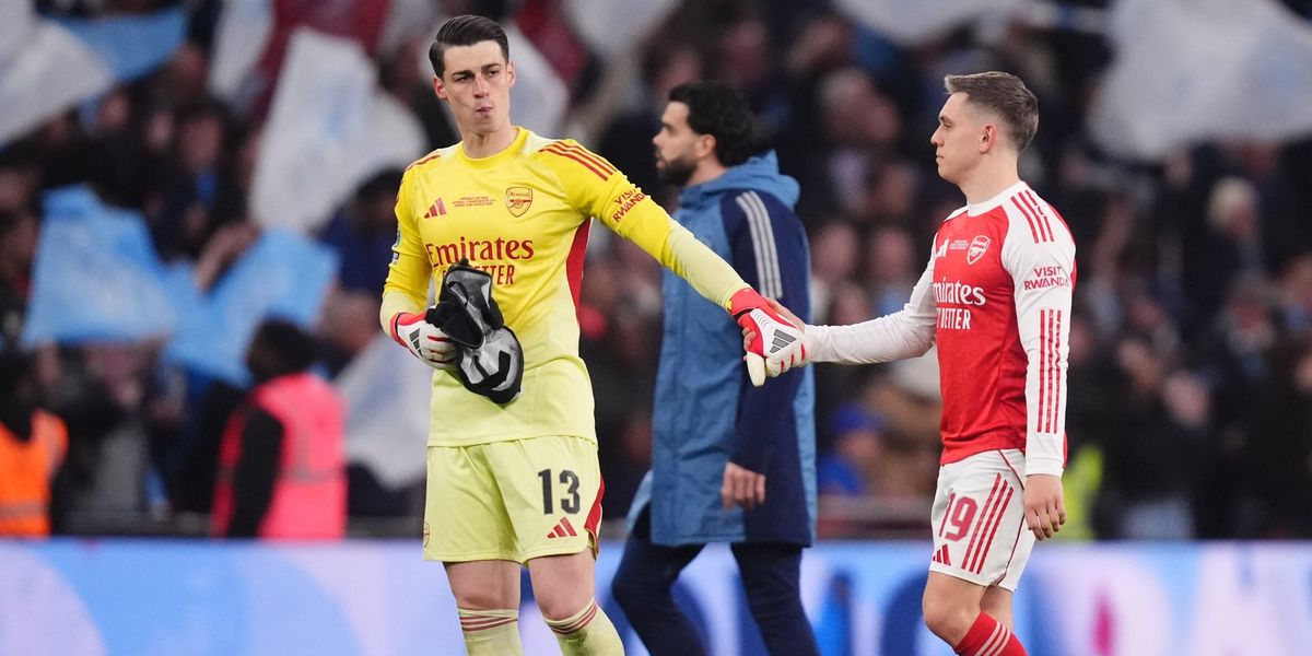 Gary Neville criticises Kepa Arrizabalaga's tactics as Arsenal falters in Carabao Cup final