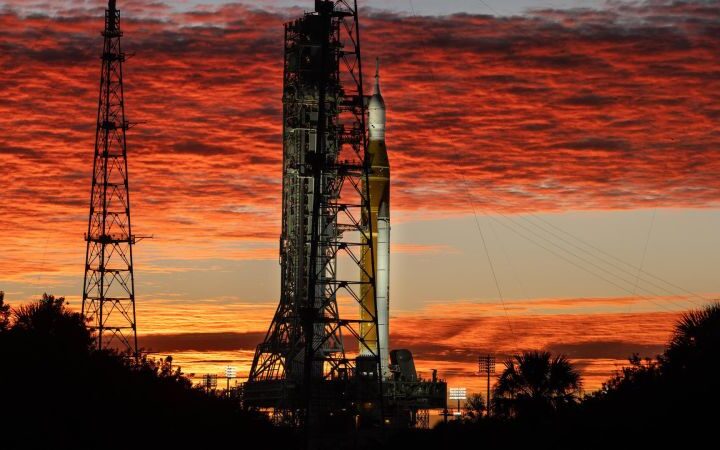 Get ready for NASA's Artemis II mission: human crew journeys to the moon in 2026