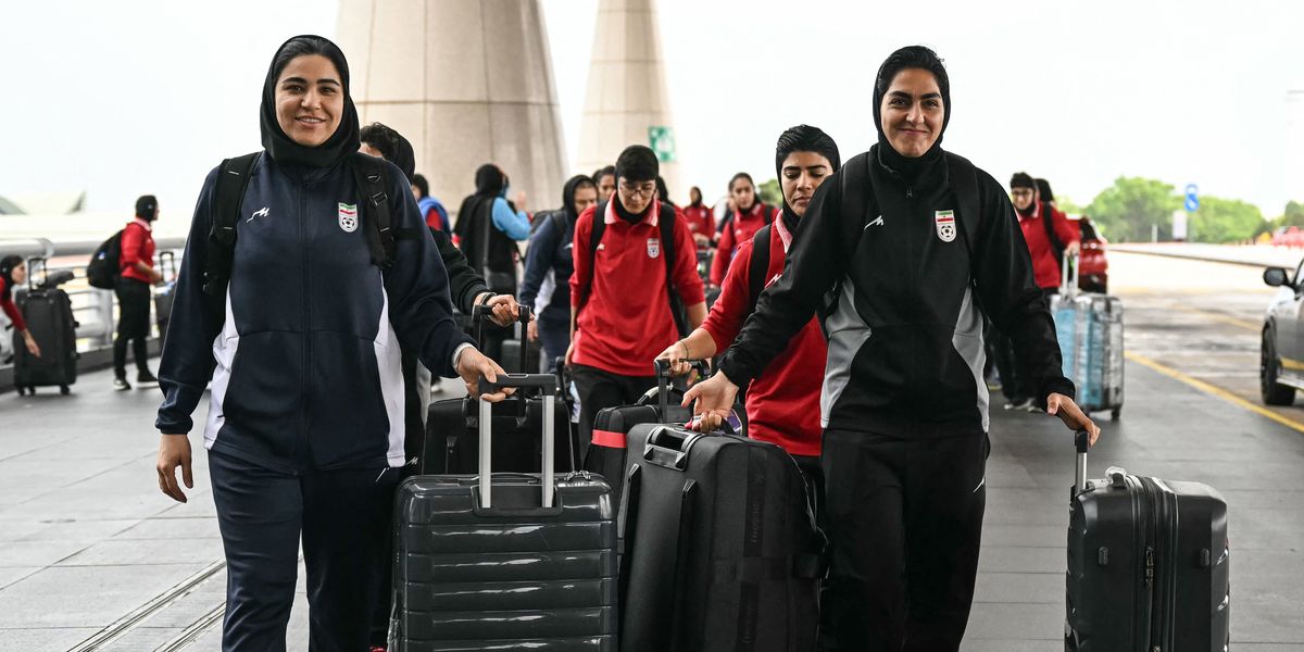 Iranian women's football team reverses asylum decision, returns to Middle East