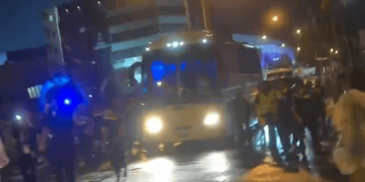 Iran's women's football team issues SOS signals after national anthem protest in Australia