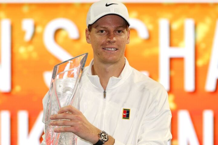 Jannik Sinner wins Miami Open, becoming first since Federer to complete 'Sunshine Double'