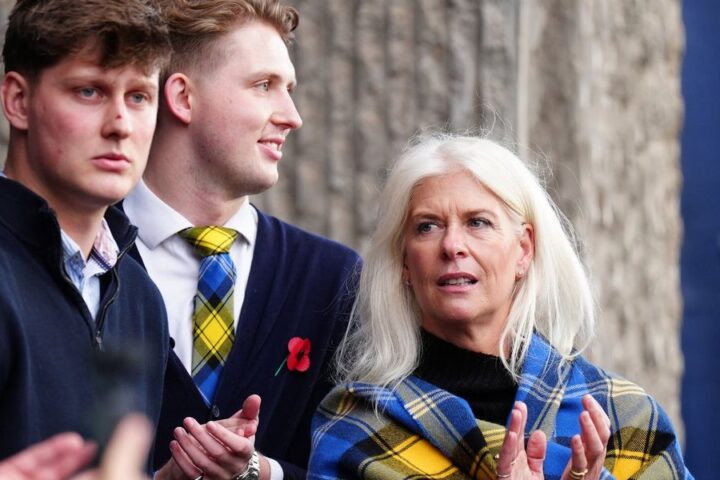 Kathy Weir embarks on 750-mile Doddie Ride to honour late husband ahead of Six Nations