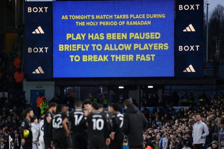 Leeds United labels fans' booing during Ramadan stoppage as 'disappointing'
